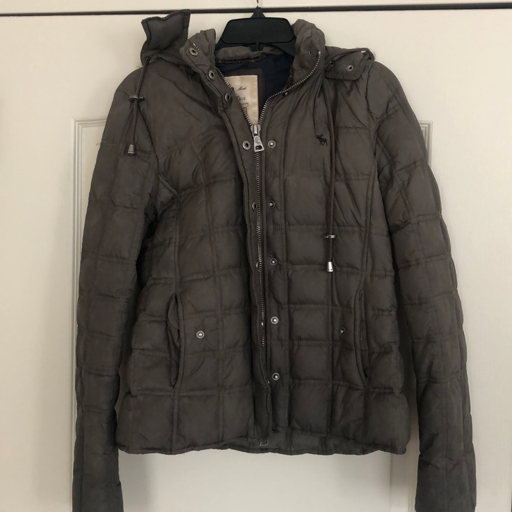 Abercrombie brown puffer sown coat with fur hood